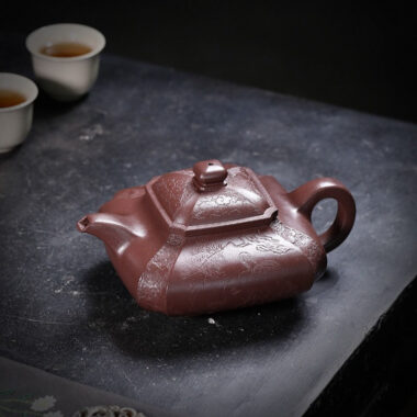 Full Handmade Yixing Zisha Teapot [Ju Fu] (Zi Ni – 450ml)
