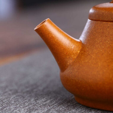Full Handmade Yixing Zisha Teapot [Xin Piao Pot] (Wucai Lao Duan Ni – 200ml)