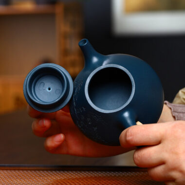 Yixing Zisha Teapot [Fengming Ziye Shi Piao] (Tian Qing Ni – 180ml)