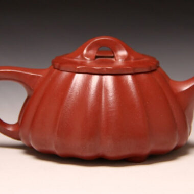 Full Handmade Yixing Zisha Teapot [Linghua Shi Piao Pot] (Dahongpao – 240ml)