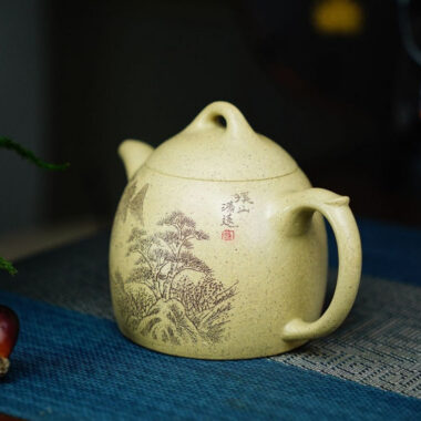 Full Handmade Yixing Zisha Teapot [Qin Quan Pot] (Bensan Lu Ni – 260ml)