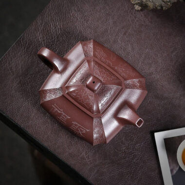 Full Handmade Yixing Zisha Teapot [Ju Fu] (Zi Ni – 450ml)