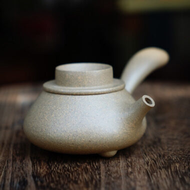 Full Handmade Yixing Zisha Teapot [Tang Yu Pot] (Qing Duan Ni – 180ml)