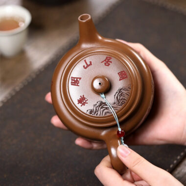 Yixing Zisha Teapot [Guan Shan] (Chijin Zhu Ni – 450ml)