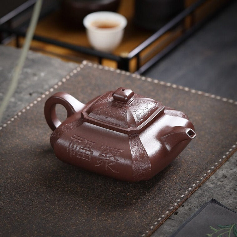 Full Handmade Yixing Zisha Teapot [Ju Fu] (Zi Ni – 450ml)