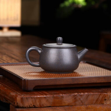 Full Handmade Yixing Zisha Teapot [Hanwa Pot] (Tian Qing Ni – 250ml)
