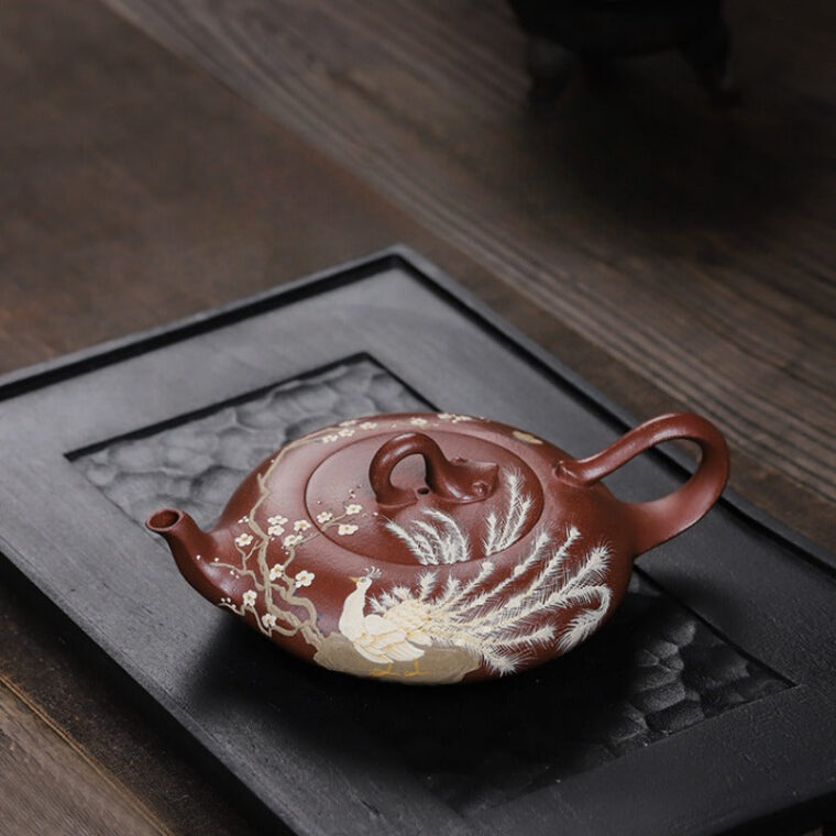 Full Handmade Yixing Zisha Teapot [Beautiful Feather] (Zi Ni – 230ml)