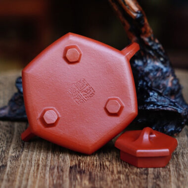 Full Handmade Yixing Zisha Teapot [Liufang Shi Piao Pot] (Zhu Ni – 120ml)