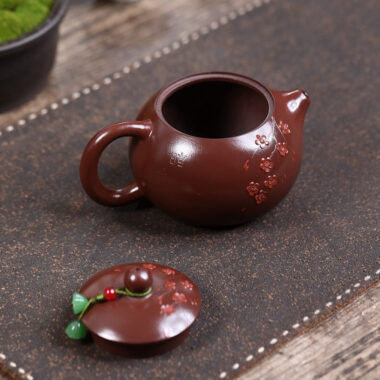 Yixing Zisha Teapot [Plum Blossom Xishi] (Zi Zhu Ni – 280ml)