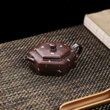 Full Handmade Yixing Zisha Teapot [Liufang De Zhong] (Firewood Fired Duan Ni – 150ml)