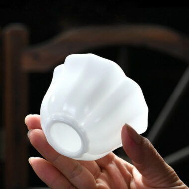 Ice Jade White Porcelain [Petals] Tea Cup 110ml