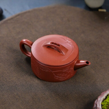 Full Handmade Yixing Zisha Teapot [Zhi Qiu Hanwa] (Hong Pi Long – 210ml)