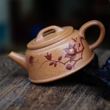 Full Handmade Yixing Zisha Teapot [Yu Zhao Pot] (Wucai Lao Duan Ni – 170ml)
