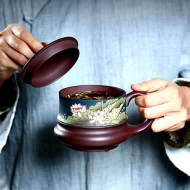 Yixing Zisha Tea Mug [Lotus] (Lu Ni / Zi Ni – 420ml)