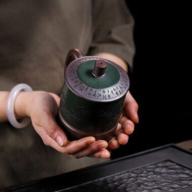 Master Handmade Yixing Zisha Tea Mug [Jiangshan Ru Hua] (Jinsha Zi Ni – 380ml)