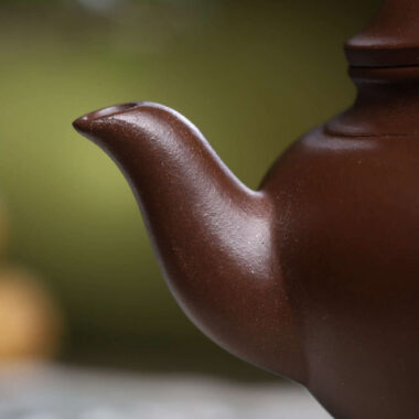 Full Handmade Yixing Zisha Teapot [Xiao Ying Pot] (Zi Ni – 260ml)