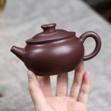 Full Handmade Yixing Zisha Teapot [Rich & Prosperity Pot] (Zi Ni – 180ml)