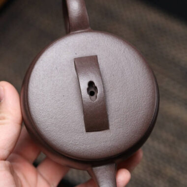 Full Handmade Yixing Zisha Teapot [Hanwa Pot] (Zi Ni – 310ml)