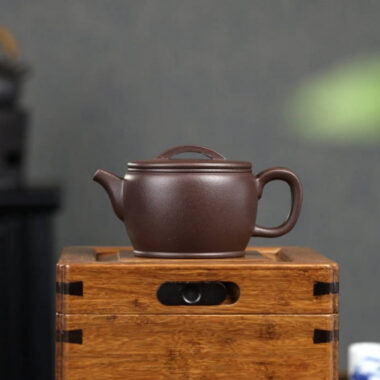Full Handmade Yixing Zisha Teapot [Hanwa Pot] (Zi Ni – 310ml)
