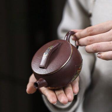 Full Handmade Yixing Zisha Teapot [Bamboo Lotus] (30 Mu Zi Ni – 170ml)