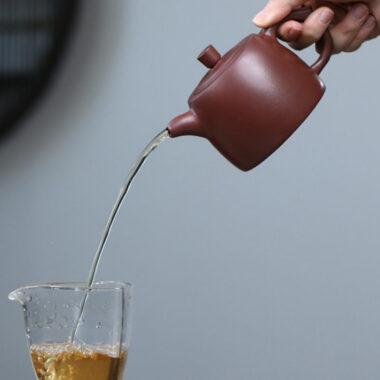 Full Handmade Yixing Zisha Teapot [Jing Lan Pot] (Zi Ni – 280ml)