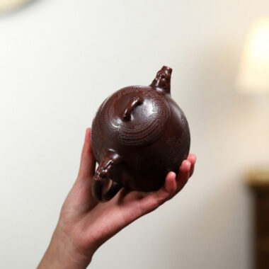 Yixing Zisha Teapot [Dragon Qin Quan] (Long Xue Sha – 380ml)