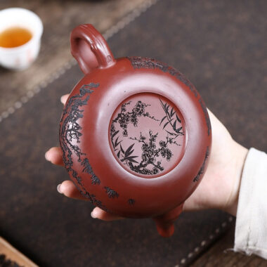 Yixing Zisha Teapot [Red Plum] (Long Xue Sha – 360ml)