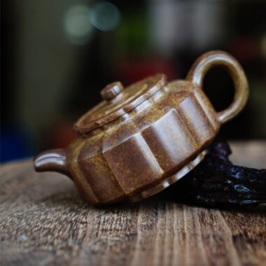 Full Handmade Yixing Zisha Teapot [Jinnang Zhou Pan Pot] (Qing Duan Ni Firewood Fired – 140ml)