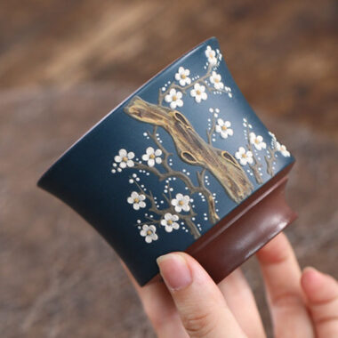 Handmade Yixing Zisha Master Tea Cup [Bi-color Plum Blossom] 180ml