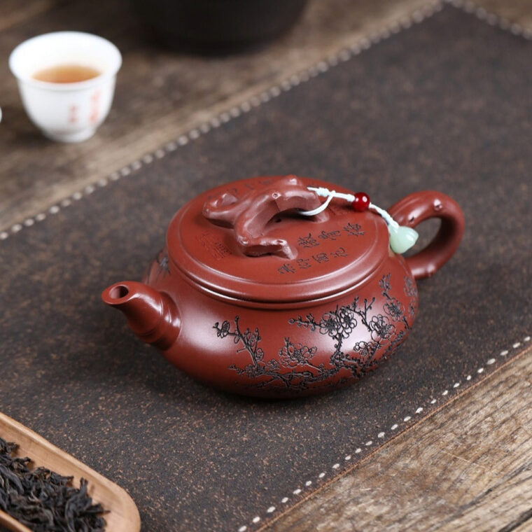 Yixing Zisha Teapot [Red Plum] (Long Xue Sha – 360ml)