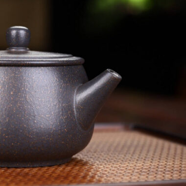 Full Handmade Yixing Zisha Teapot [Hanwa Pot] (Tian Qing Ni – 250ml)