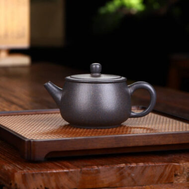 Full Handmade Yixing Zisha Teapot [Hanwa Pot] (Tian Qing Ni – 250ml)