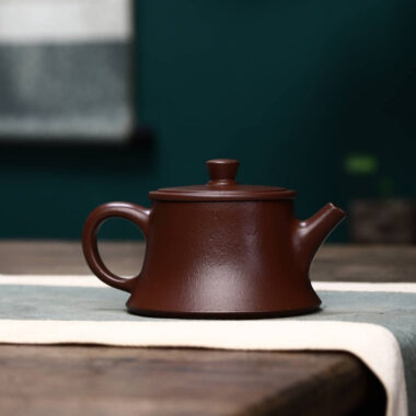 Full Handmade Yixing Zisha Teapot [Zhu Chu Pot] (Zi Ni – 200ml)