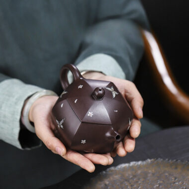 Full Handmade Yixing Zisha Teapot [Butterfly Xishi] (Zi Jia Ni – 460ml)