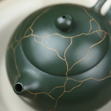 Full Handmade Yixing Zisha Teapot [Bing Wen Wendan Pot] (Minguo Lu Ni- 210ml)