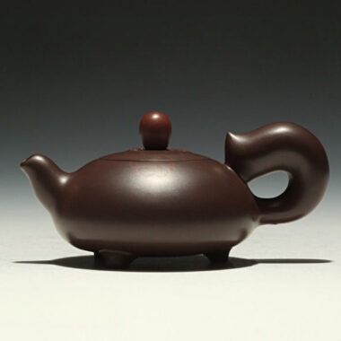 Full Handmade Yixing Zisha Teapot [Squirrel Pot] (Lao Zi Ni – 120/150ml)