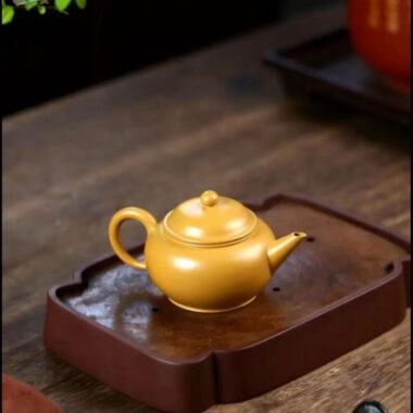 Yixing Zisha Teapot [Mini Shui Ping Pot] (Huangjin Zhu Ni – 120ml)
