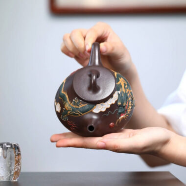 Full Handmade Yixing Zisha Teapot [Dragon Ziye Shi Piao Pot] (Lao Zi Ni – 360ml)