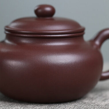 Full Handmade Yixing Zisha Teapot [Fanggu Pot] (Zi Ni – 270ml)