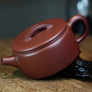 Full Handmade Yixing Zisha Teapot [Hanwa Pot] (Di Cao Qing – 110ml)