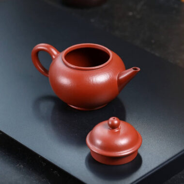 Full Handmade Yixing Zisha Teapot [Shui Ping Pot] (Xiao Meiyao Zhu Ni – 220ml)