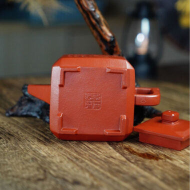 Full Handmade Yixing Zisha Teapot [Sifang Pot] (Zhu Ni – 260ml)