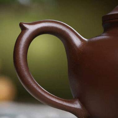 Full Handmade Yixing Zisha Teapot [Xiao Ying Pot] (Zi Ni – 260ml)