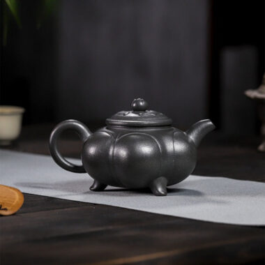 Full Handmade Yixing Zisha Teapot [Lianhua Ding] (Tian Qing Ni – 320ml)