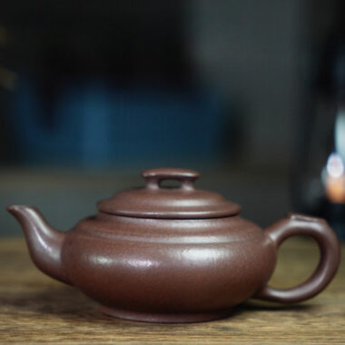 Full Handmade Yixing Zisha Teapot [Shang Xin Qiao Pot] (Zi Ni – 210ml)