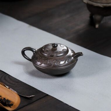 Full Handmade Yixing Zisha Teapot [Yu Yuan] (Tian Qing Ni – 180ml)