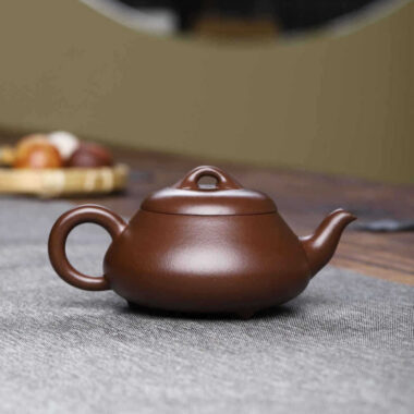 Full Handmade Yixing Zisha Teapot [Hantang Shi Piao Pot] (Zi Ni – 190ml)