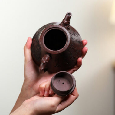 Yixing Zisha Teapot [Ruyi Na Piao] (Long Xue Sha – 310ml)