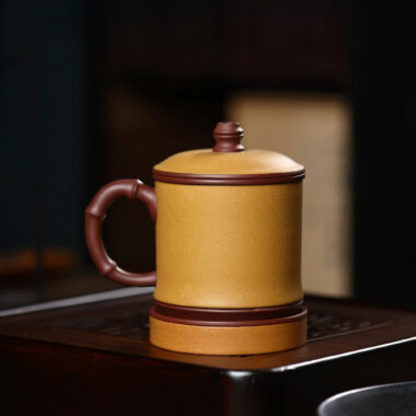 Yixing Zisha Tea Mug with Filter [Song Ting Wan Cui] (Zi Ni / Huangjin Duan Ni – 390ml)