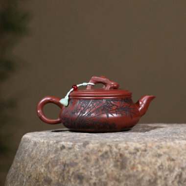Yixing Zisha Teapot [Red Plum] (Long Xue Sha – 360ml)